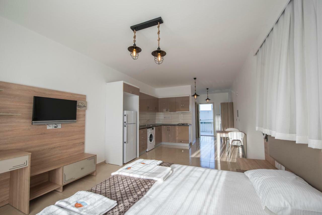 Deniz Airport Suites Nicosia Exterior foto